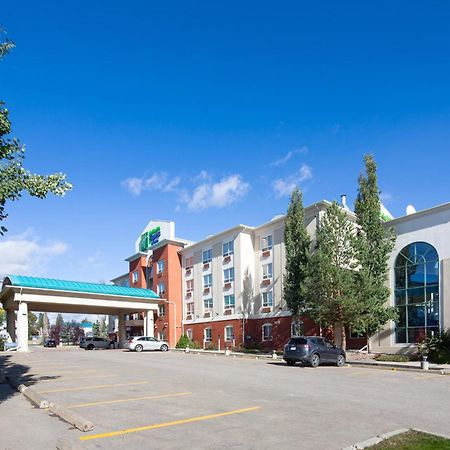 Holiday Inn Express Hotel & Suites Edson By Ihg Eksteriør billede
