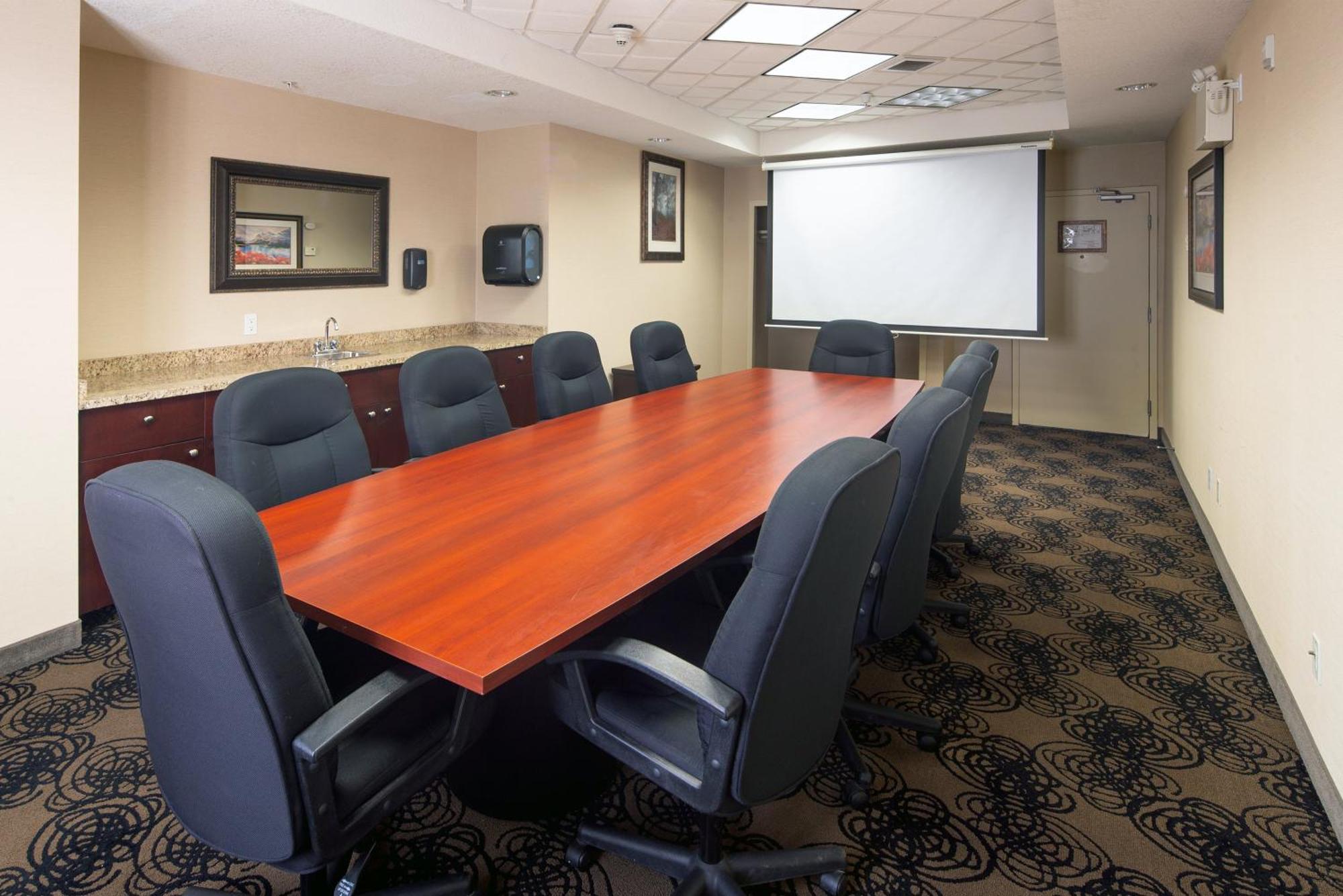 Holiday Inn Express Hotel & Suites Edson By Ihg Eksteriør billede