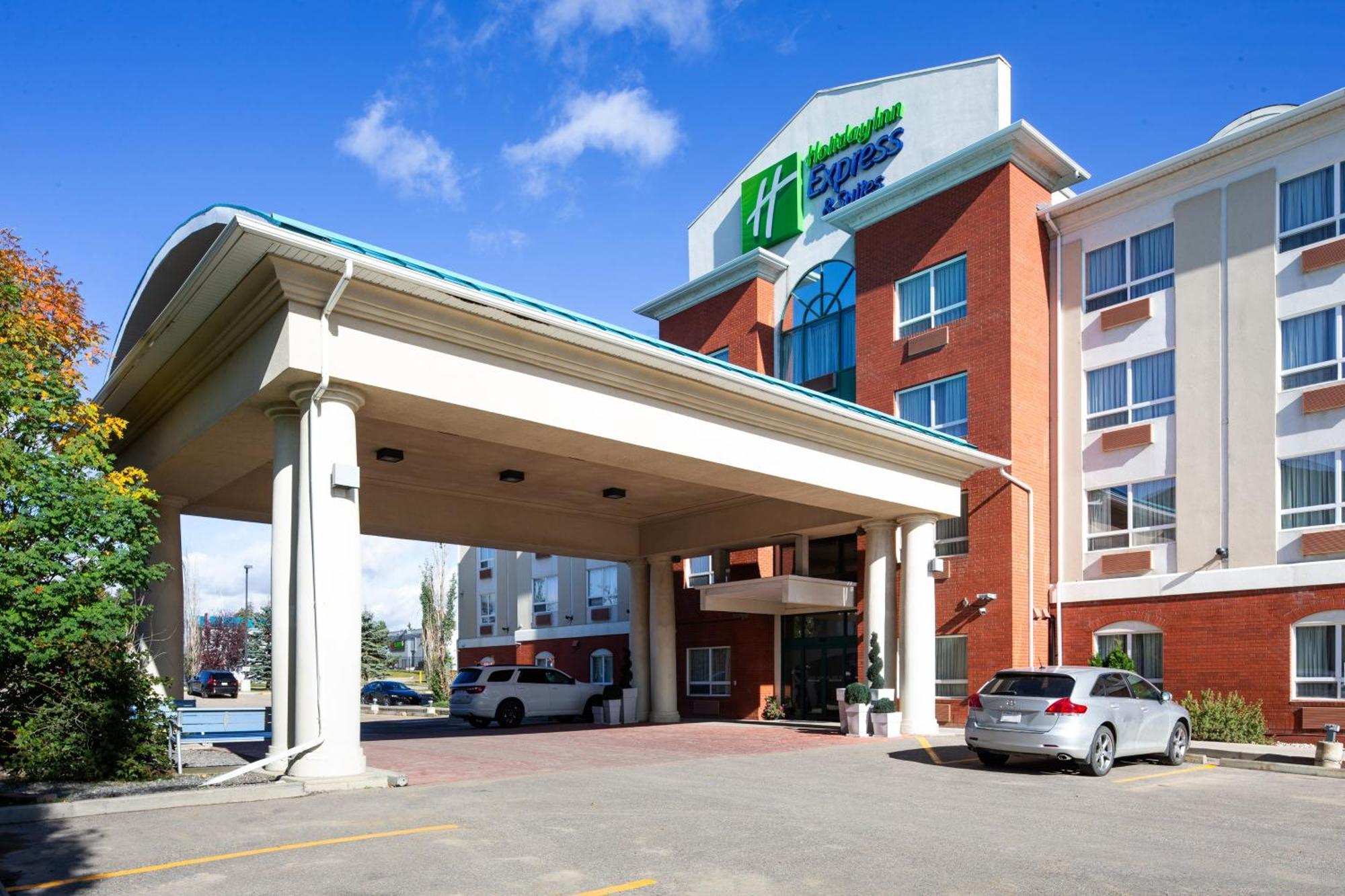 Holiday Inn Express Hotel & Suites Edson By Ihg Eksteriør billede