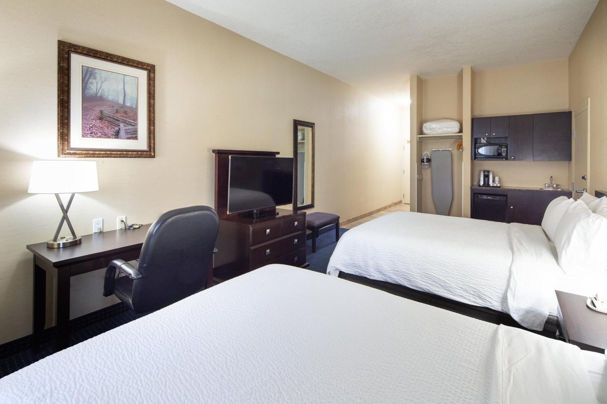 Holiday Inn Express Hotel & Suites Edson By Ihg Eksteriør billede